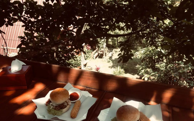 Mondulkiri Pizza Bungalows