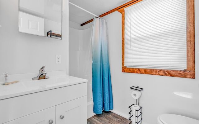 Aqua Lodge Rentals At Coconut Cay
