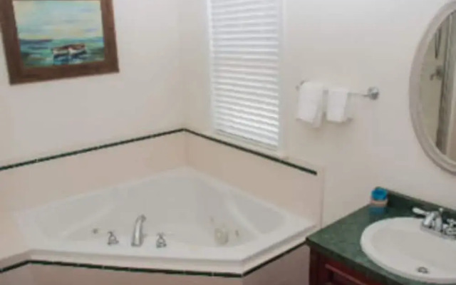 Inn at Haven Harbour