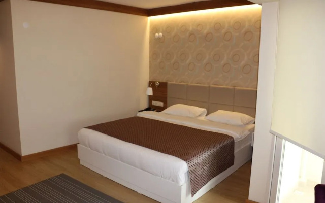Huseyin Hotel
