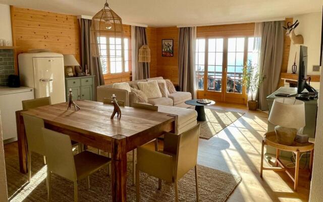 Apartment with stunning view!