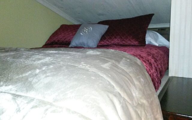 The Cabins at Shale Lake