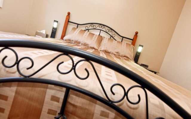 Emaroo Cottages Broken Hill – Guest Rooms – Broken Hill