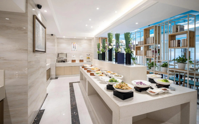 Lingshang Hotel