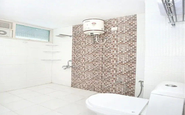 OYO 12185 Home Wayside Villa 3BHK Apartment Kasauli