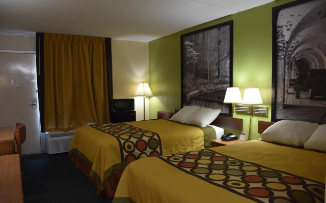 Super 8 By Wyndham Tifton