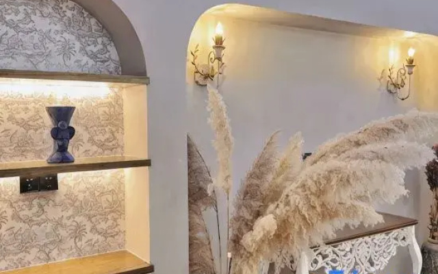 Qingpu Art Hotel