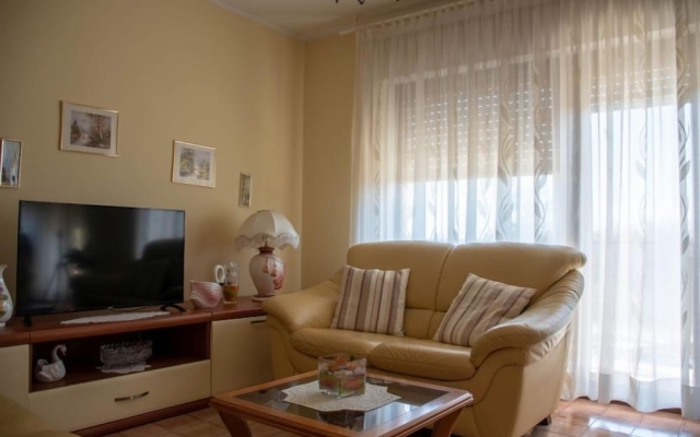 Three-bedroom Family apartment