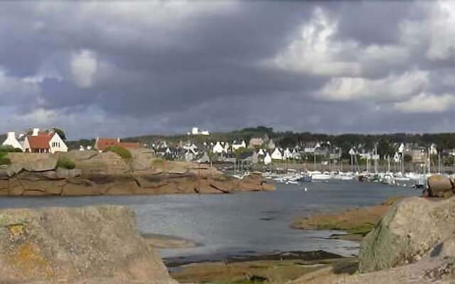 Locations Bord de Mer Ploumanach