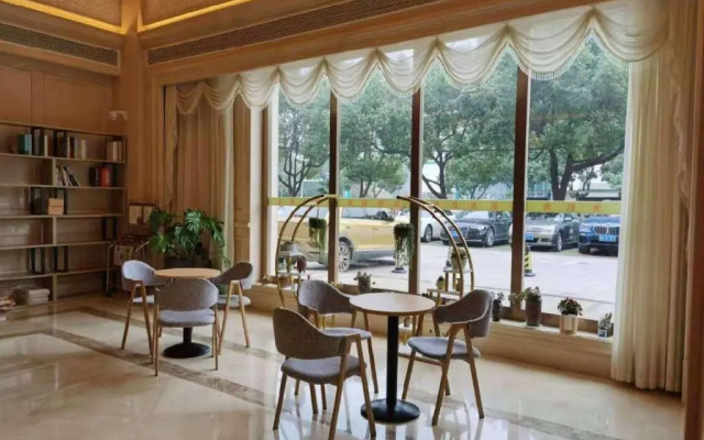 Vienna International Hotel (Nanjing Lishui Zhongshan West Road)