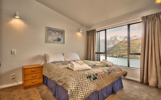 Woodlands Close Retreat