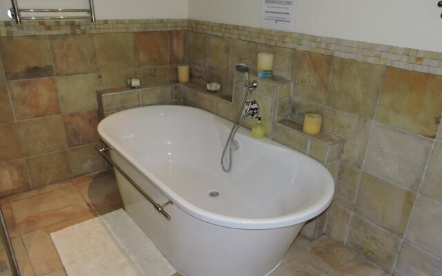 Tracey'S B & B From R450 P/P Sharing