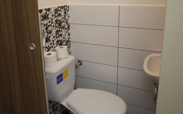 New - Walnuttree Double 12 Person Apartment Central in Budapest - Hungary