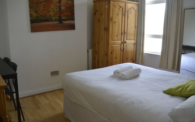 Rooms at 175