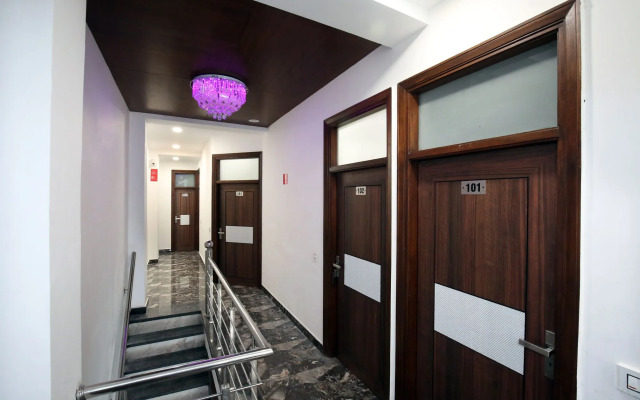 Hotel Oberoi By OYO Rooms