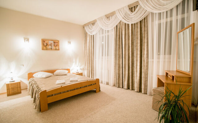 Good Stay Hotel Dinaburg