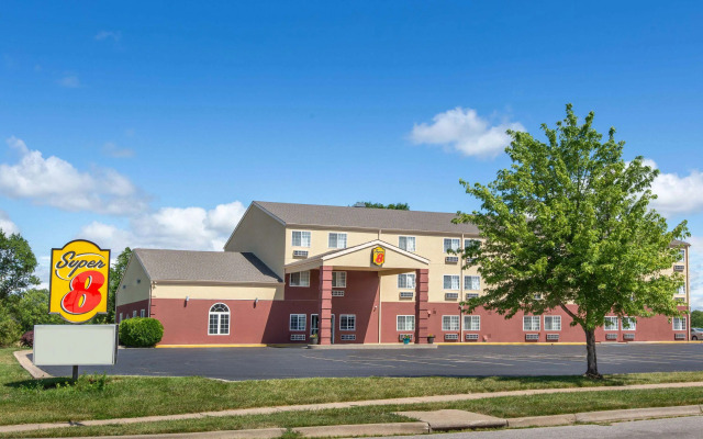 Super 8 by Wyndham Ottawa