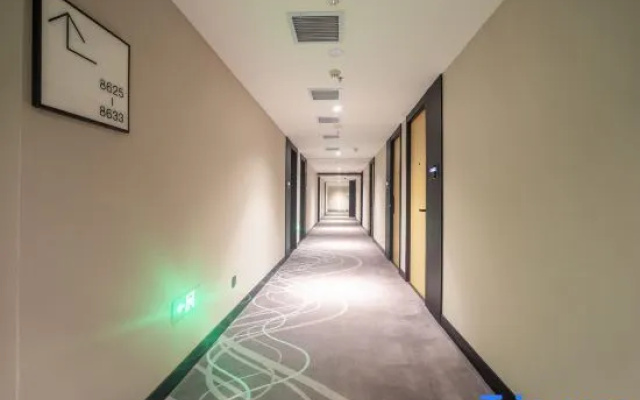 Xana Lite Hotel (Taiyuan Pingyang Road Maoye Tiandi)
