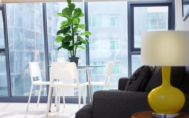 Luxury River Views Apartment