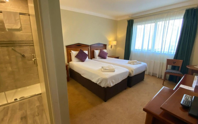 Lawlors Hotel