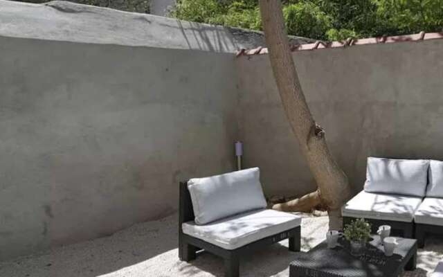 Beau Studio Terrasse En Ville