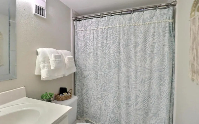 Island Winds West 678