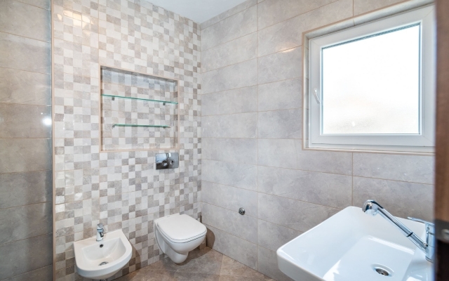 Holiday house Tome - comfortable & modern: Nin, Zadar riviera