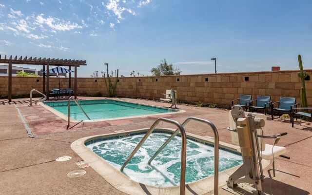 Best Western Plus Coachella Valley Inn & Suites