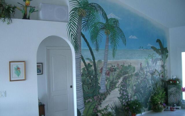 Tropical Paradise Bed & Breakfast