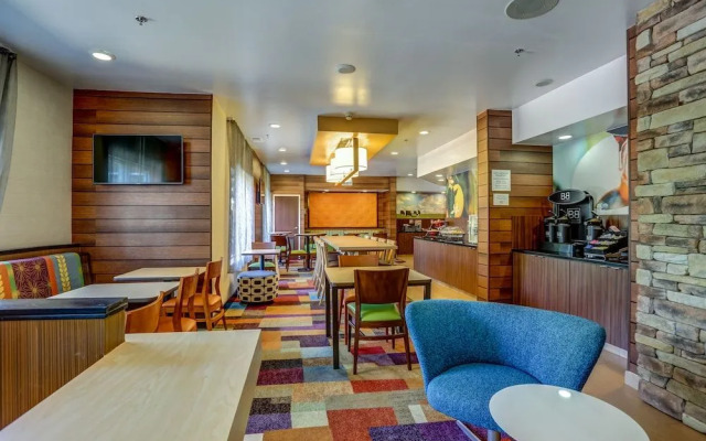 Fairfield Inn & Suites By Marriott Memphis