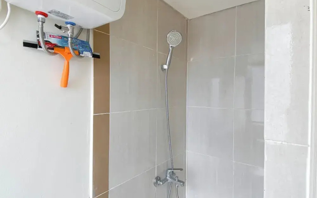 Compact Living 2Br At Meikarta Apartment