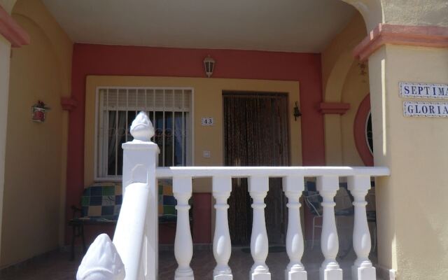 Casas Holiday-Playa Cabo Roig