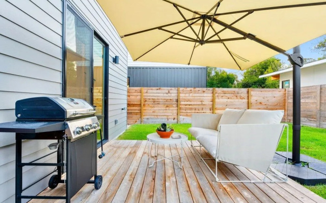 Stylish 2 Bedroom Retreat in South Austin