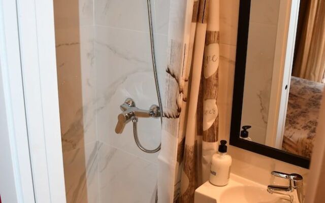 Three Bedroom Apartment in Sants