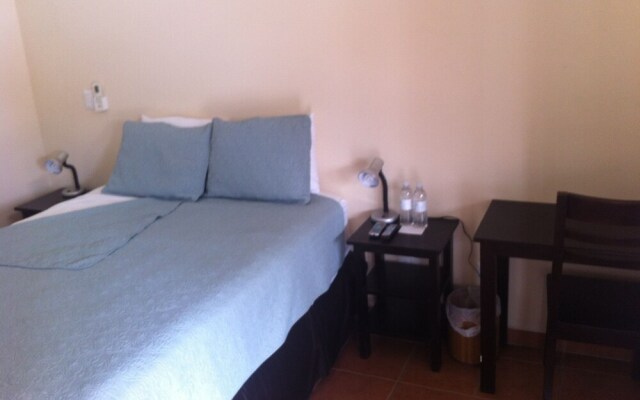 Machele's Place Hotel