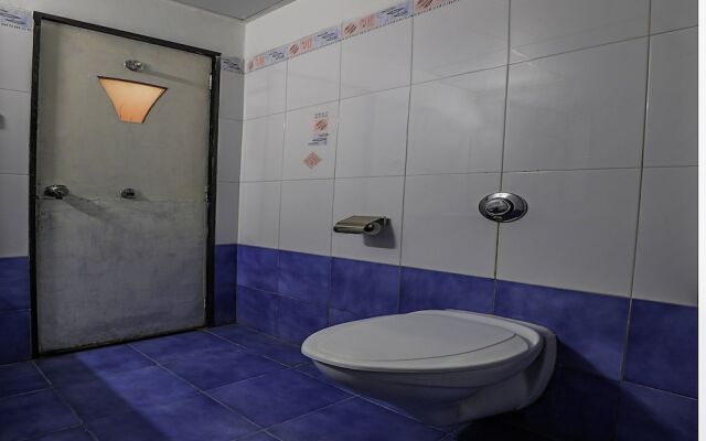 OYO 15959 The City Park