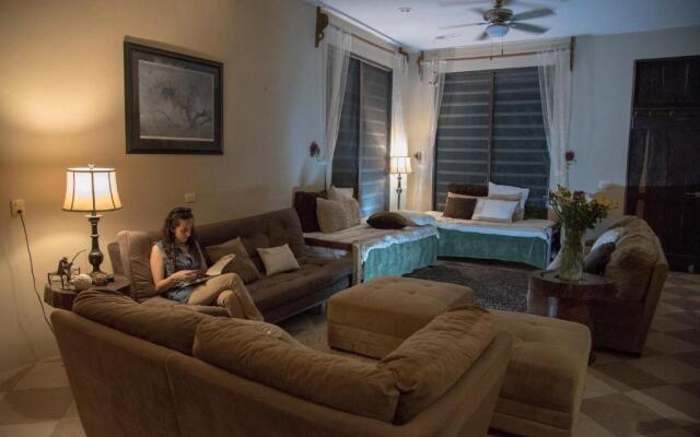 Hokhmah Heart Hotel