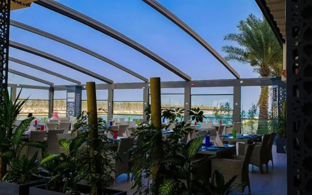 Golden Tulip Al Khobar Suites