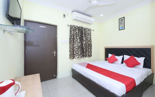 OYO Flagship 26160 Hotel Multi Star