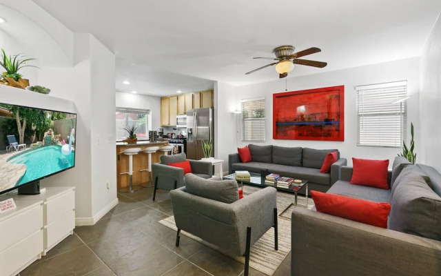 Desert 6BR Pool BBQ Games Parking - S1