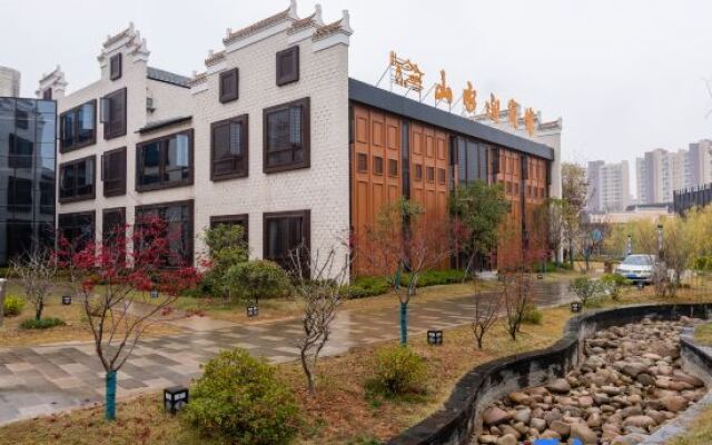 Wanzai Shanshui Yinbin Hotel
