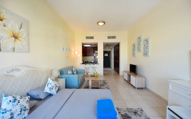 AND - Modern Furnished Studio Apartment