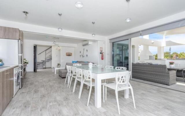 Villa Tzialli