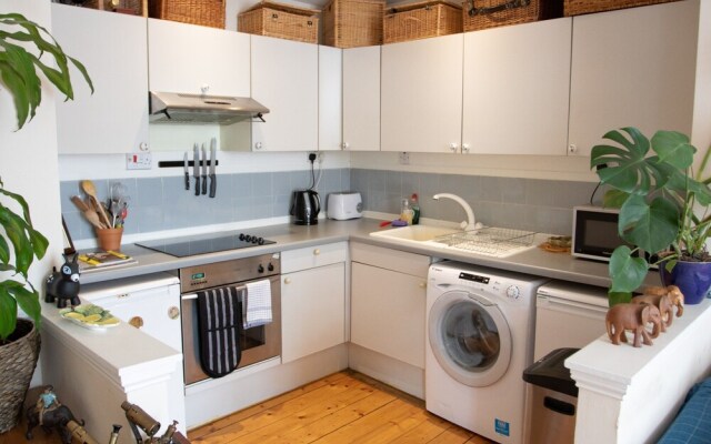 1 Bedroom Flat In Edinburgh
