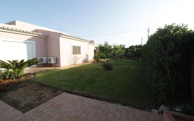 Villa With 5 Bedrooms in Estômbar, With Wonderful City View, Private Pool, Enclosed Garden - 6 km From the Beach