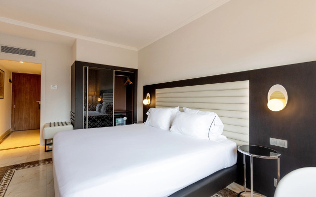 Eurostars Cristal Palace