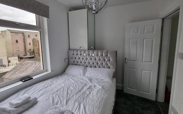 Granada Apartments Derby Road