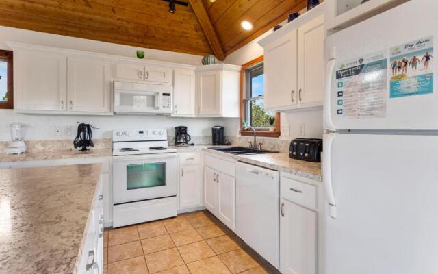 1100 - La Maison De Geezer