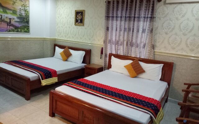 Duc Long Hotel