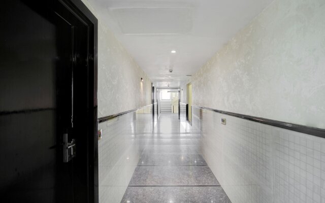 Collection O 135 Hotel Broadway
